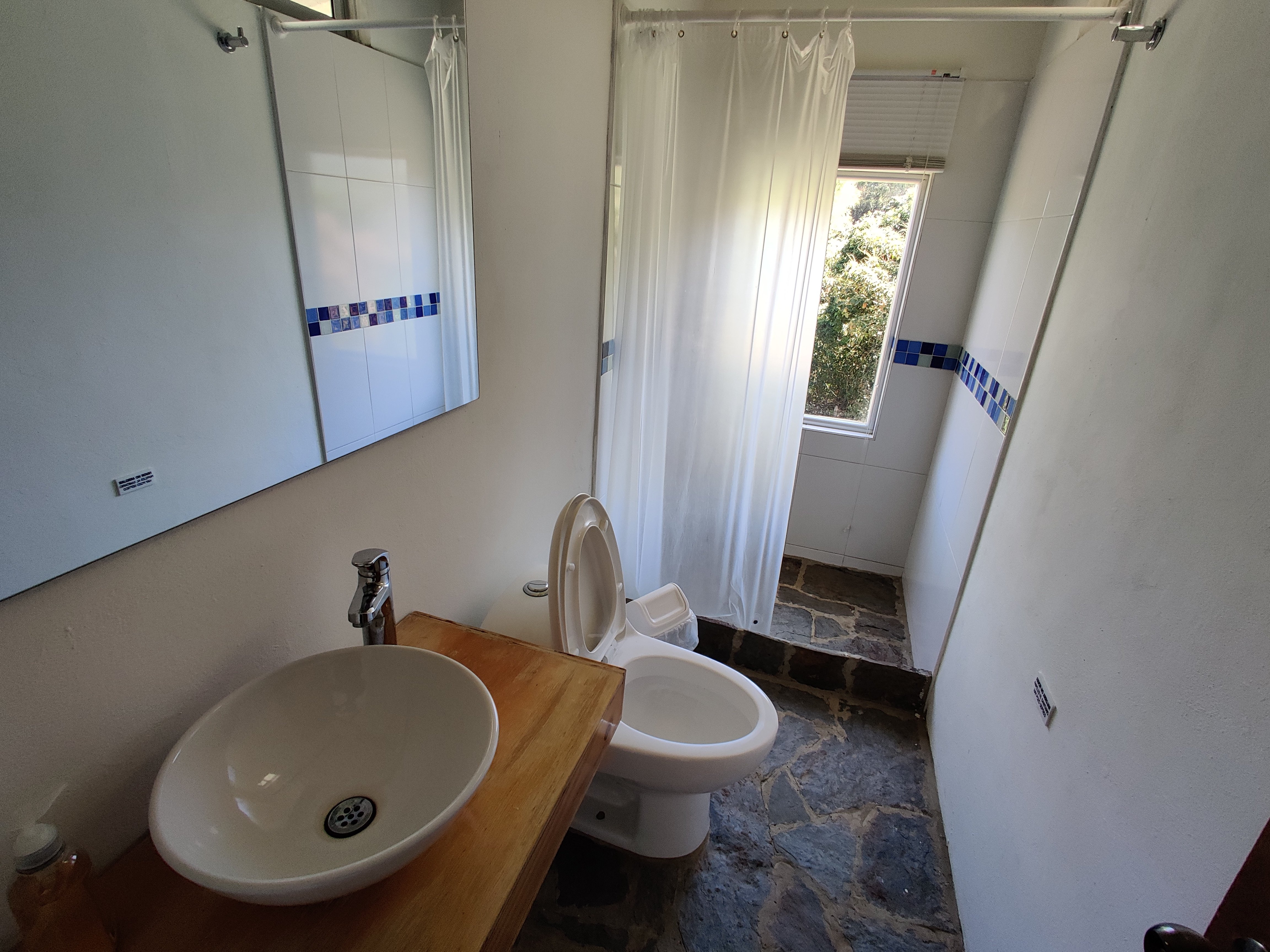  Private Room 3  -  Country House Overlooking The Lake w/ Coworking + Kitesurfing School  - Gallery -  12