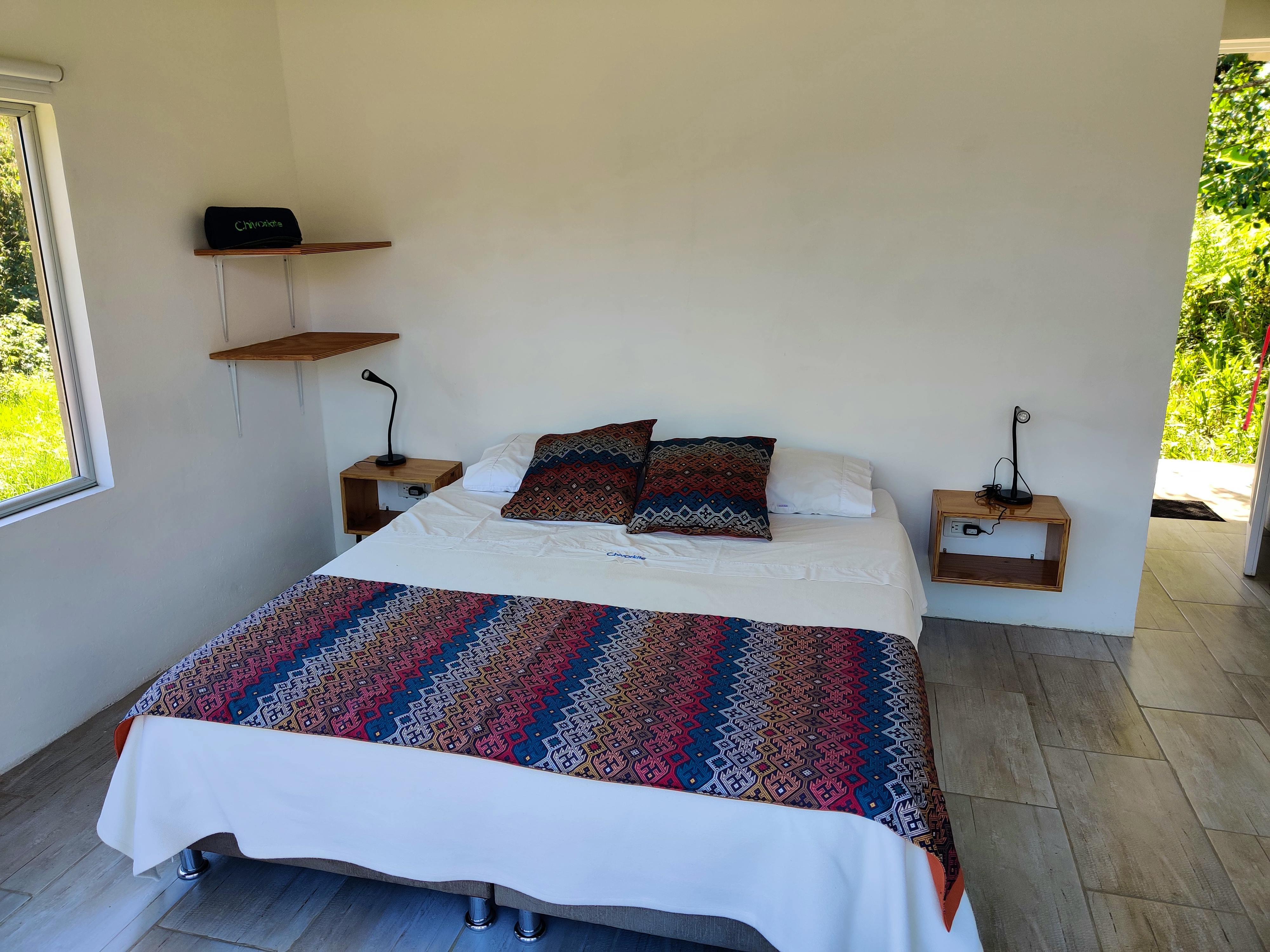  Private Room 2  -  Country House Overlooking The Lake w/ Coworking + Kitesurfing School  - Gallery -  2