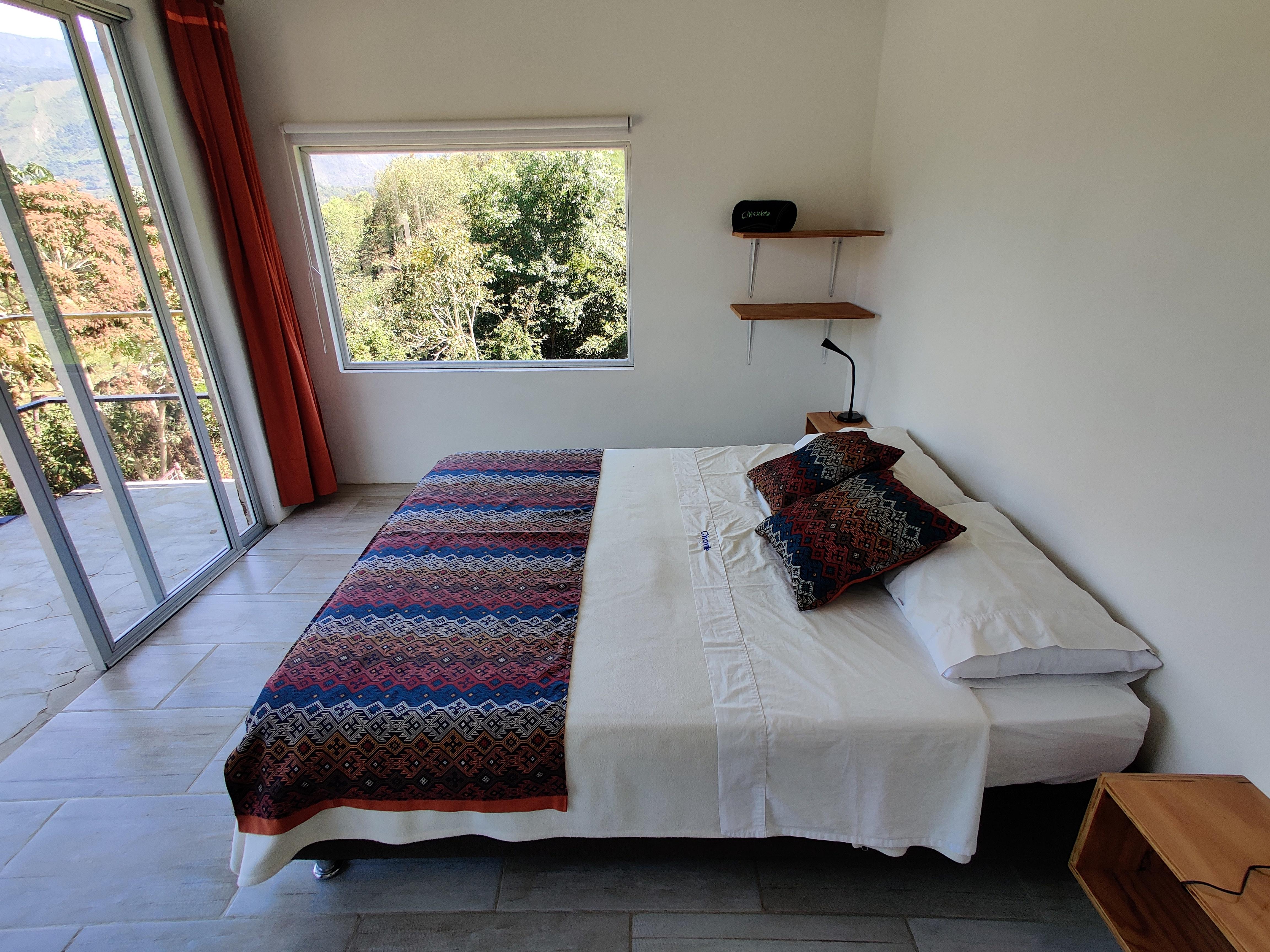  Private Room 2  -  Country House Overlooking The Lake w/ Coworking + Kitesurfing School  - Gallery -  25