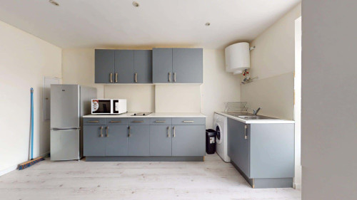 Apartment in Rue Tiblier Verne, Saint-Étienne for 30 m² with 1 bedroom - Gallery - 8