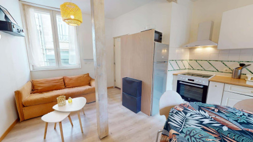 Apartment in Rue des Frères Chappe, Saint-Étienne for 54 m² with 3 bedrooms