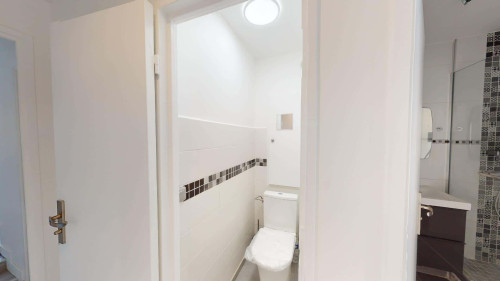 Room in Boulevard du Montaigut, Créteil for 81 m² with 5 bedrooms - Gallery - 2