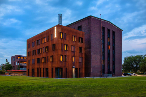 Bahnstadtchaussee - Gallery - 12