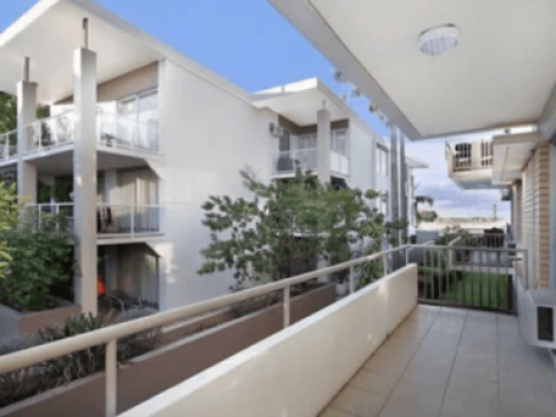 Apartment across from beach - Gallery - 5
