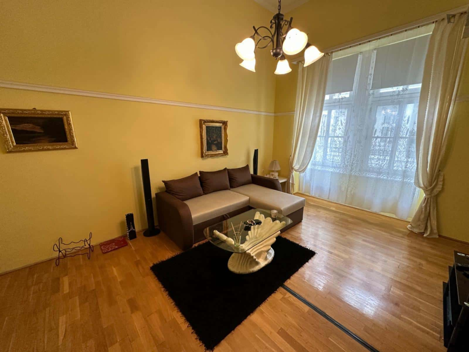 1 Bedroom - 4