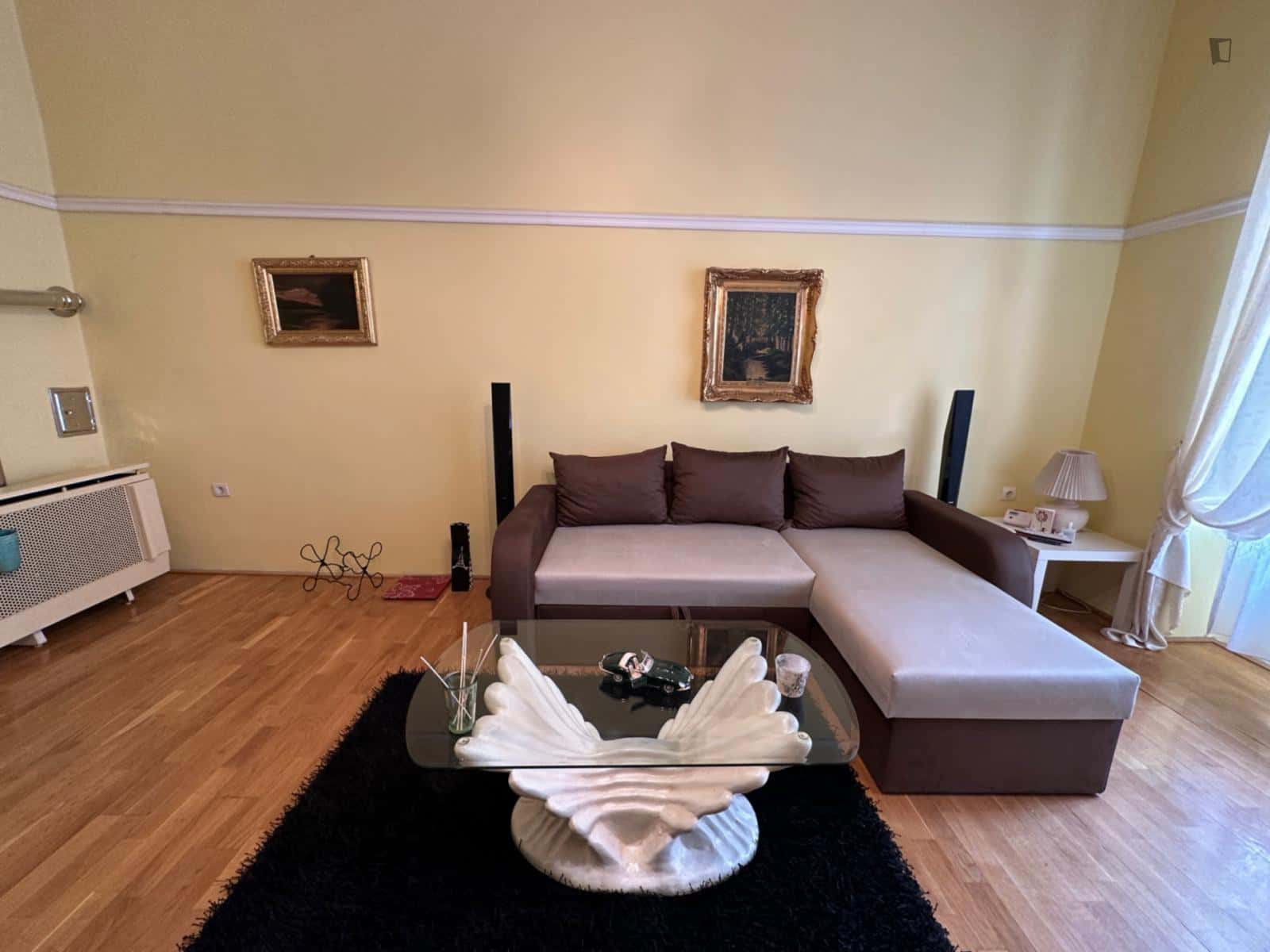 1 Bedroom - 5