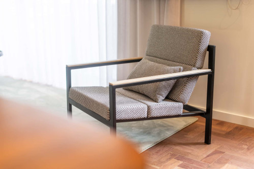 Apartamento T2 nas Avenidas Novas – Conforto Sofisticado e com Serviços 4C
