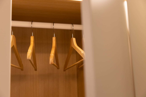 Apartamento T2 nas Avenidas Novas – Conforto Sofisticado e com Serviços 4C