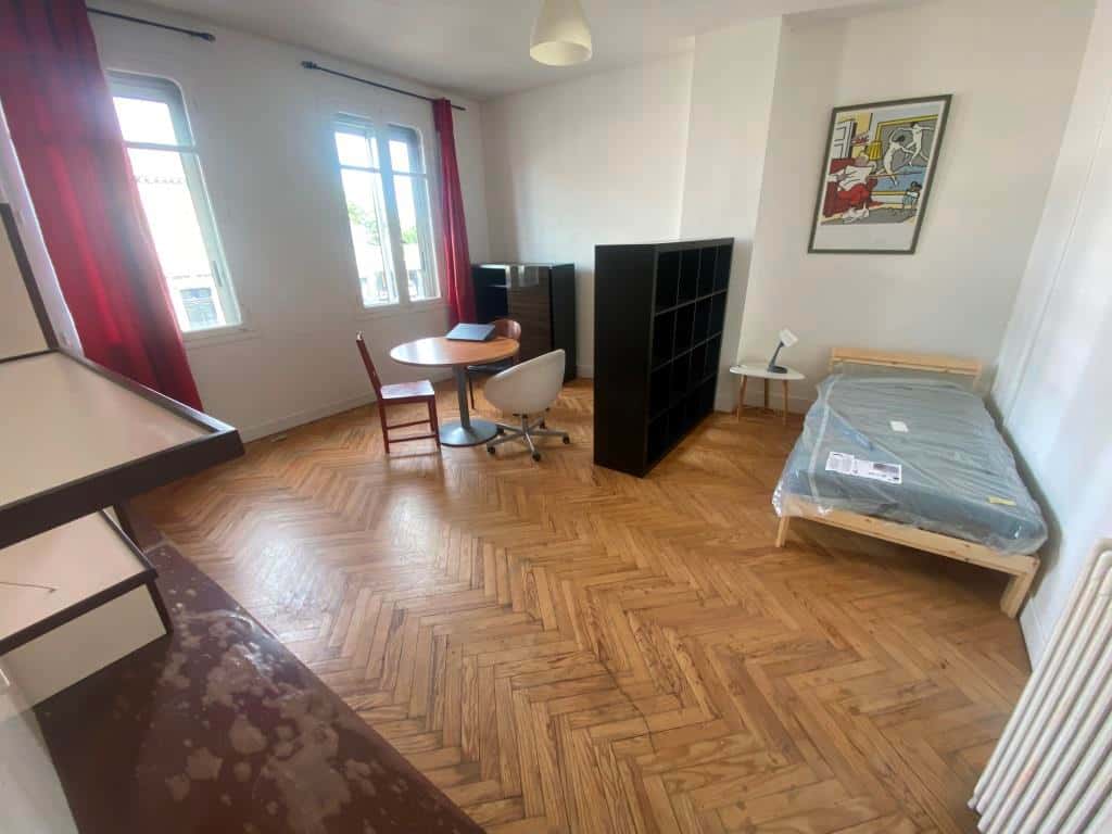 Room In Boulevard George V, Talence For 111 M² With 5 Bedrooms - 1