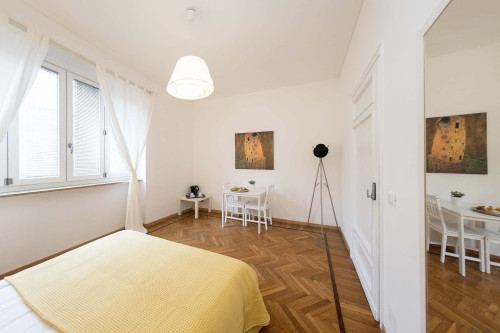 Corso Massimo d'Azeglio, 78 - Stanza 121