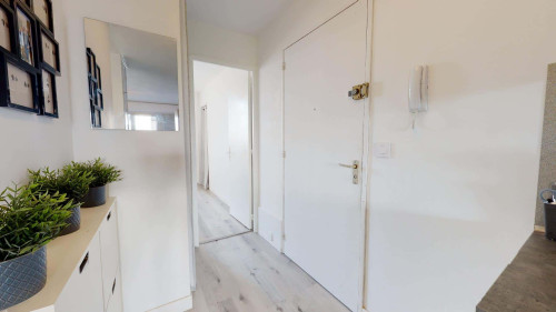 Room in Avenue Jean Jaurès, Lyon for 84 m² with 5 bedrooms