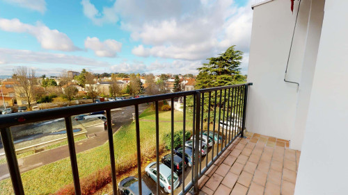 Room in Rue des Essarts, Bron for 77 m² with 4 bedrooms - Gallery - 14