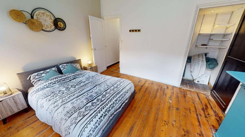 Room in Rue de Bouvines, Roubaix for 107 m² with 3 bedrooms