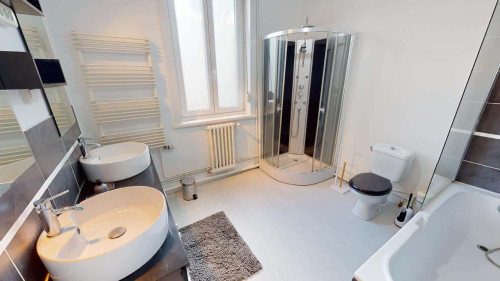 Room in Rue de Bouvines, Roubaix for 107 m² with 3 bedrooms - Gallery - 11