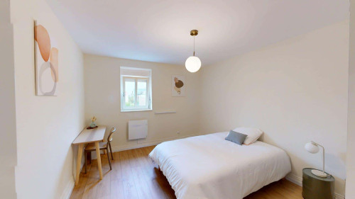 Room in Rue du Saule, Mulhouse for 122 m² with 5 bedrooms