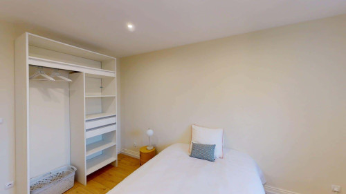 Room in Rue du Saule, Mulhouse for 122 m² with 5 bedrooms
