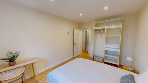 Room in Rue du Saule, Mulhouse for 122 m² with 5 bedrooms