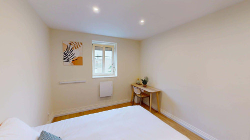 Room in Rue du Saule, Mulhouse for 122 m² with 5 bedrooms