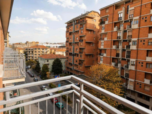 Apartment in Via Ventimiglia, Torino for 80 m² with 2 bedrooms