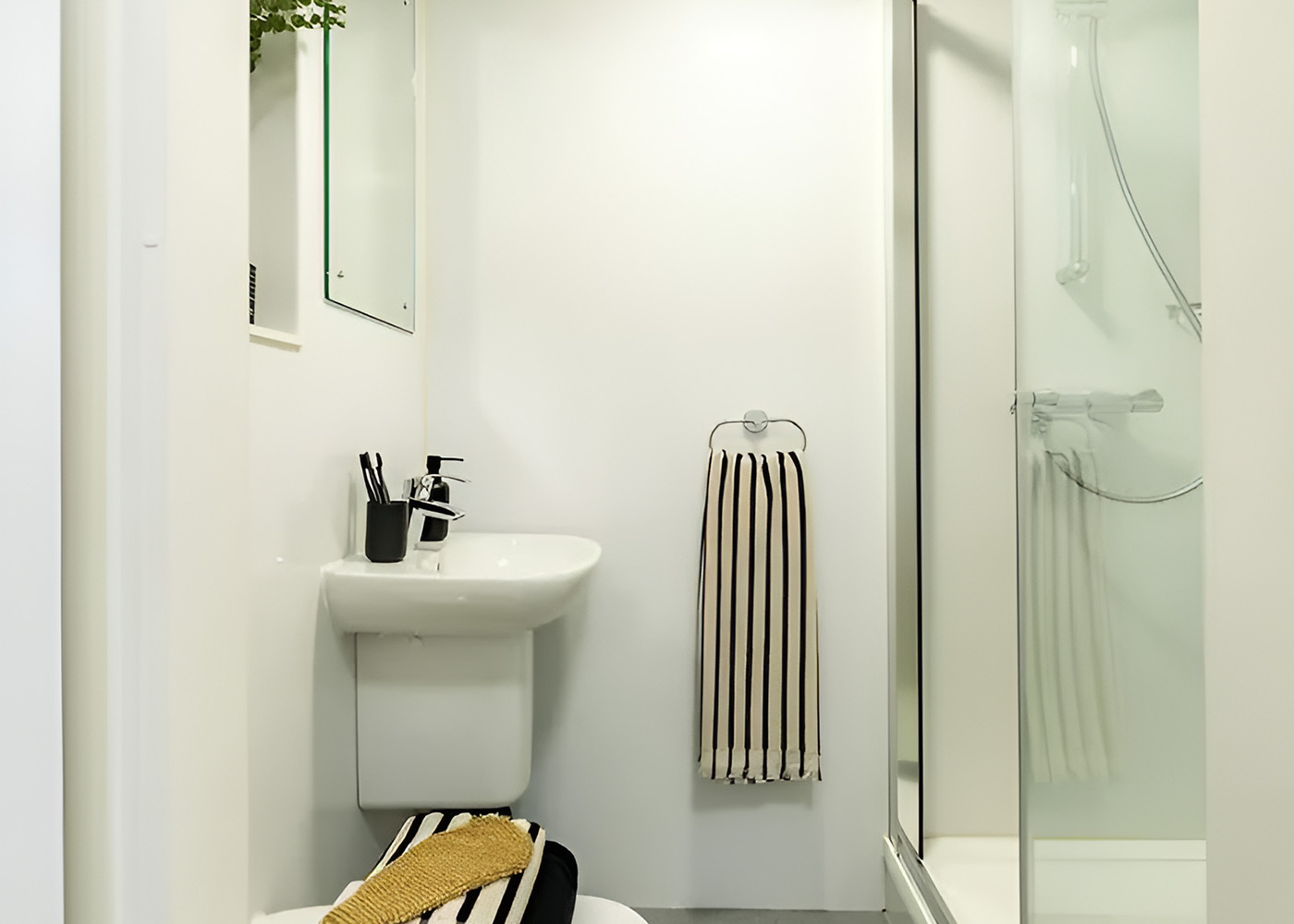 Classic Ensuite - 2