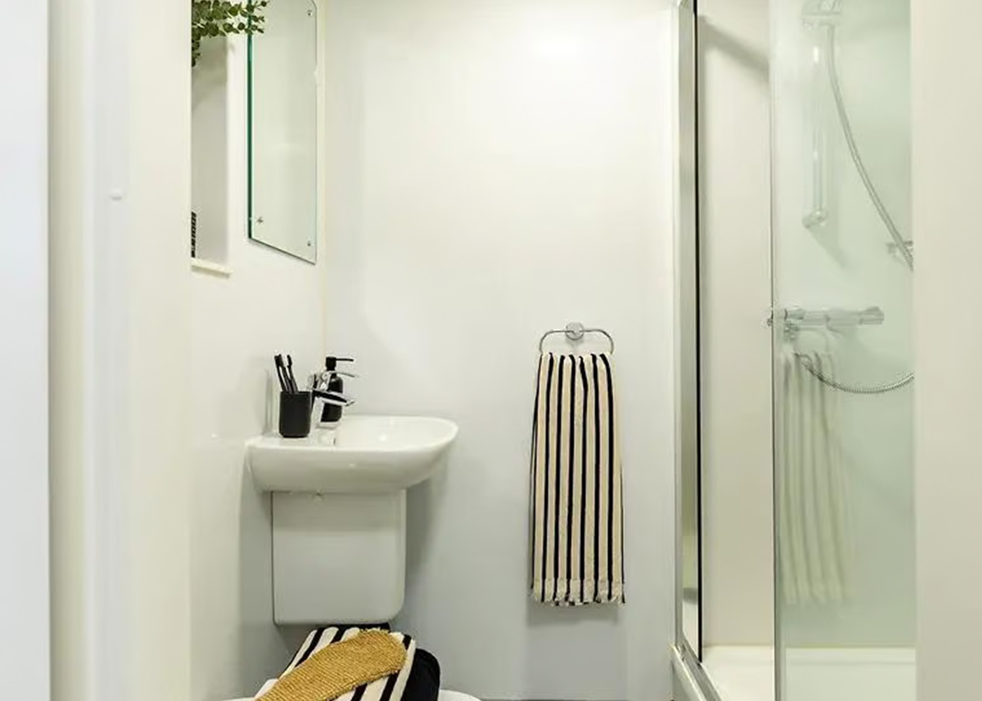 Premium Ensuite - 4