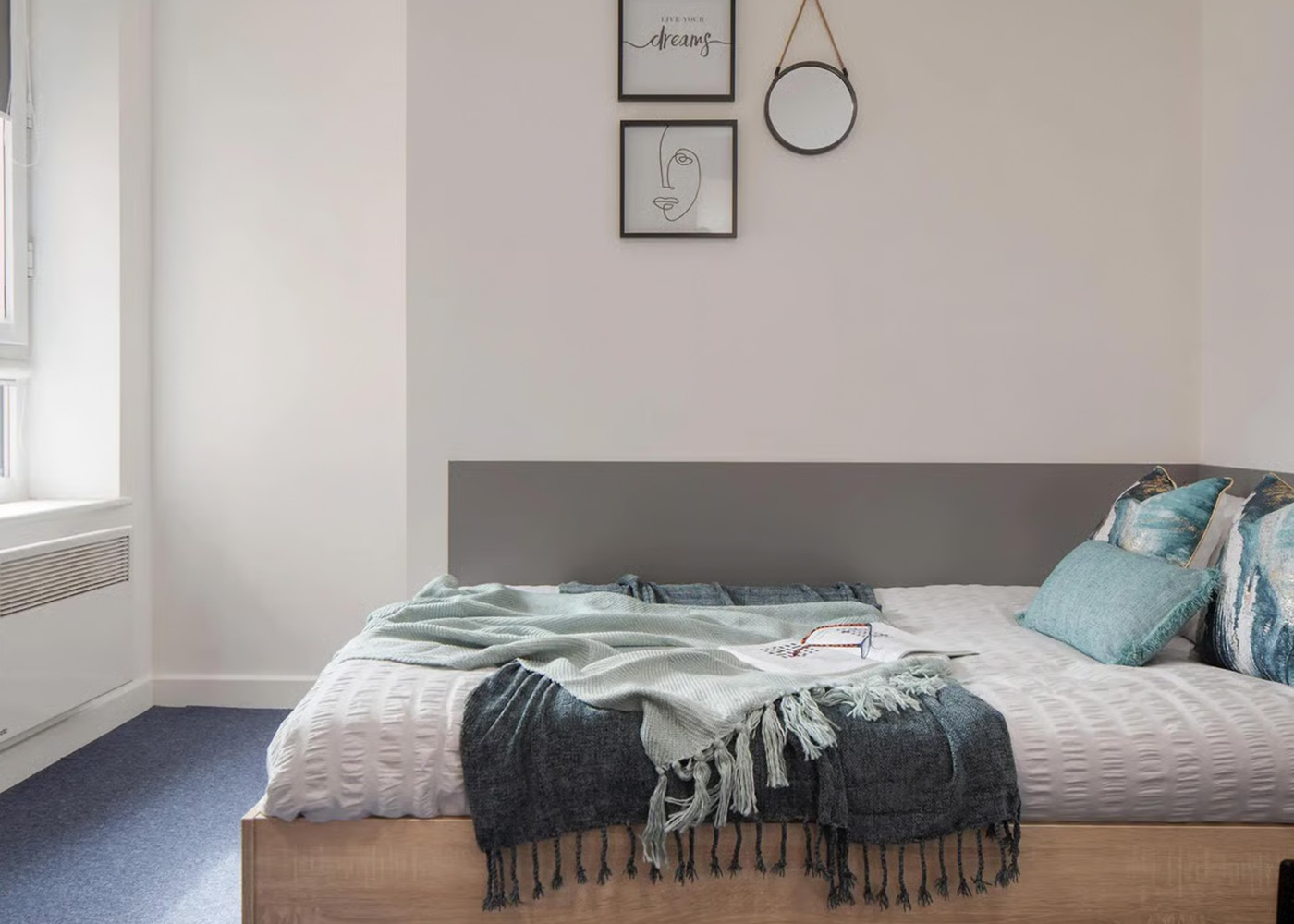 Deluxe Ensuite - 1