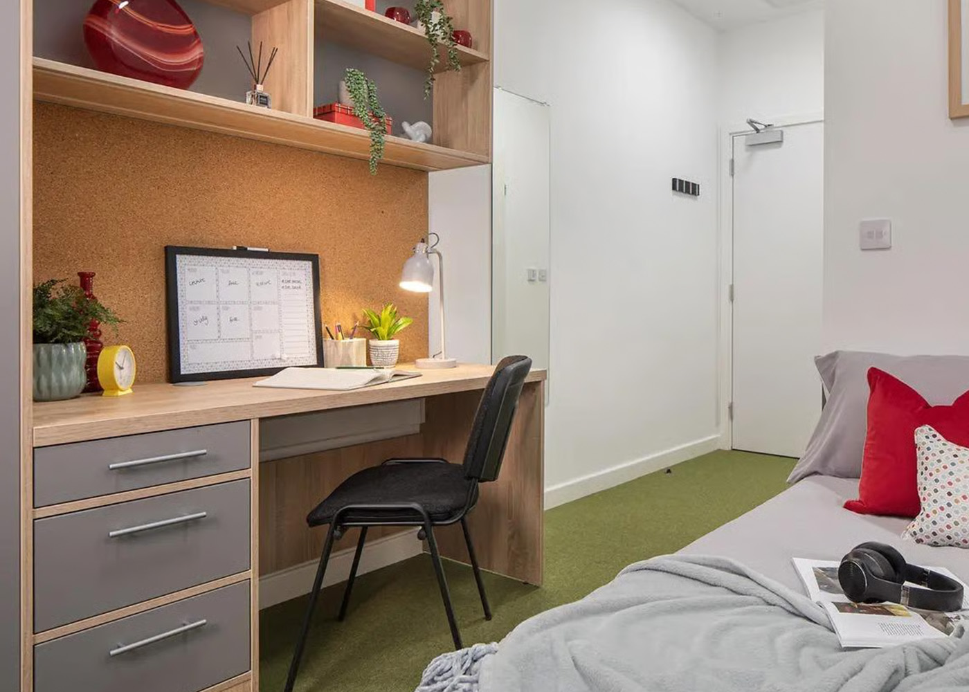 Standard Ensuite - 1
