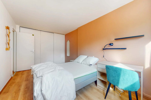 Nanterre Salvador Allende 6 - Private Room (5)