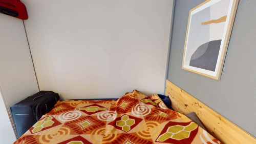 Room in Rue Frédéric Mistral, Rennes for 74 m² with 4 bedrooms
