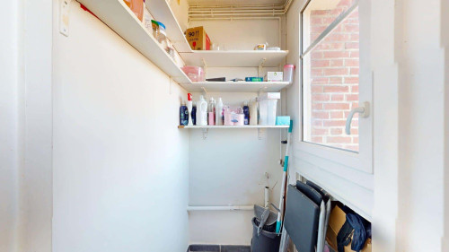 Room in Rue de l'Abbé Lemire, Rouen for 76 m² with 3 bedrooms