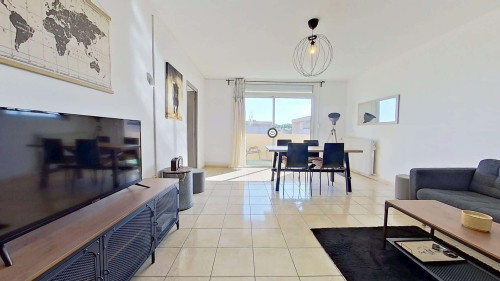 Apartment in Avenue Georges Dayan, Nîmes for 82 m² with 3 bedrooms