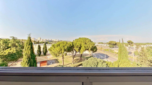 Apartment in Avenue Georges Dayan, Nîmes for 82 m² with 3 bedrooms - Gallery - 17