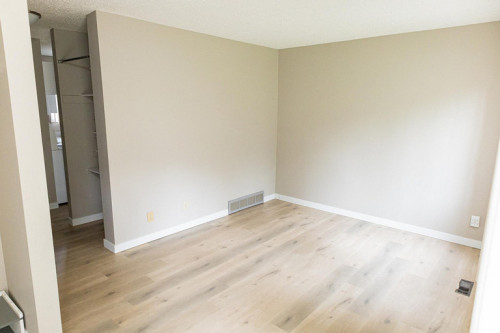 Mainstreet University Townhomes - Gallery - 10