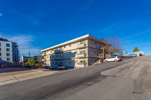 Maple Ridge Central Apartments