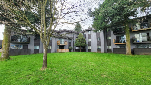 Pinetree Apartments