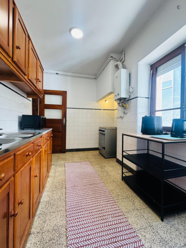 Exclusive Double Bedroom with a balcony close to Faculty of Medicine
