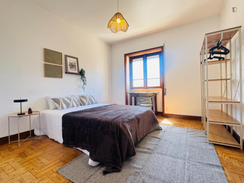 Pleasant Double Bedroom close to University of Coimbra