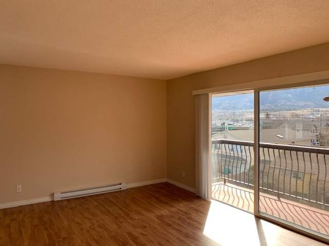 2 Bedrooms - 2