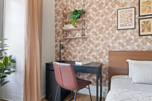 Room 1 - Av Sidonio Pais nr 24 1E