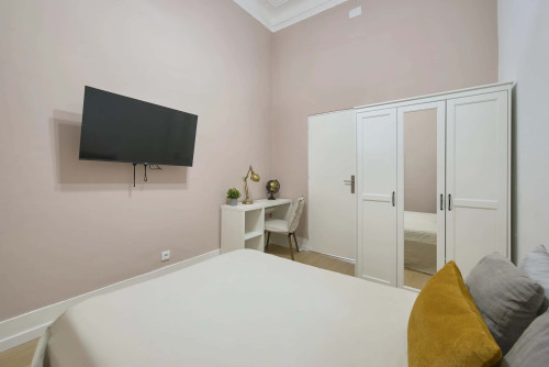 Room 9 - Largo Vitorino Damasio 2 2D - Gallery - 6
