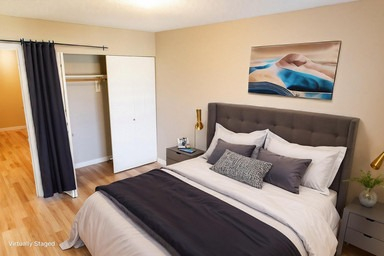 1 Bedroom - 1