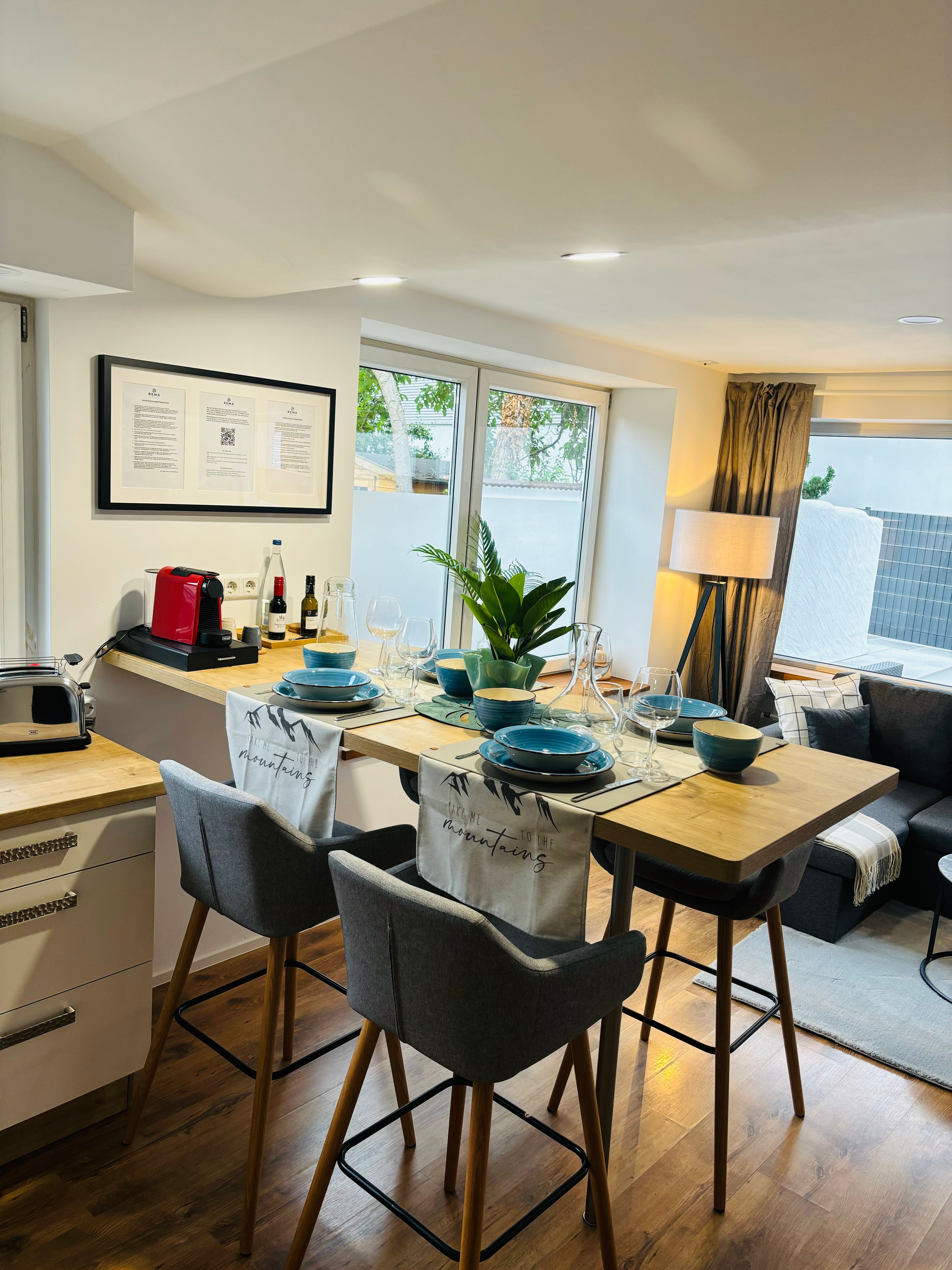 Entire Apartment, Jacuzzi, Terrace, 55' TV, Kitchen, Rain Shower - 3