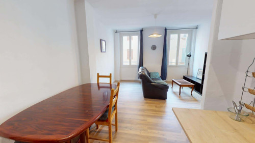 Room in Rue Michel de Bourges, Toulon for 69 m² with 3 bedrooms - Gallery - 7
