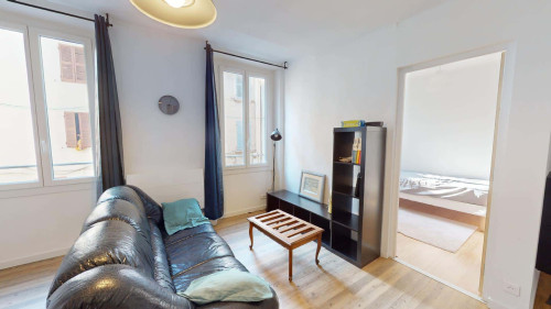 Room in Rue Michel de Bourges, Toulon for 69 m² with 3 bedrooms - Gallery - 8
