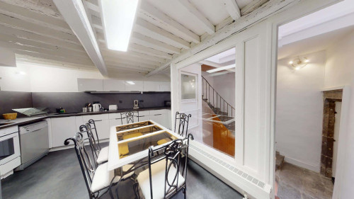 Room in Rue Saint-Vincent de Paul, Clermont-Ferrand for 130 m² with 5 bedrooms - Gallery - 20