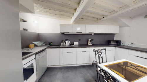 Room in Rue Saint-Vincent de Paul, Clermont-Ferrand for 130 m² with 5 bedrooms - Gallery - 21