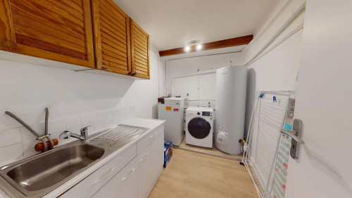 Room in Rue Saint-Vincent de Paul, Clermont-Ferrand for 130 m² with 5 bedrooms - Gallery - 24