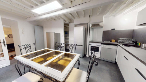 Room in Rue Saint-Vincent de Paul, Clermont-Ferrand for 130 m² with 5 bedrooms - Gallery - 23