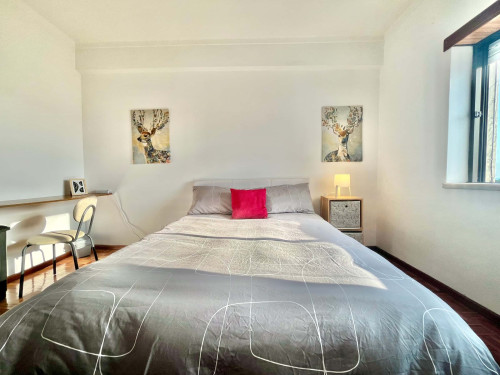 Room in Avenida da Carapalha, Castelo Branco for 130 m² with 3 bedrooms