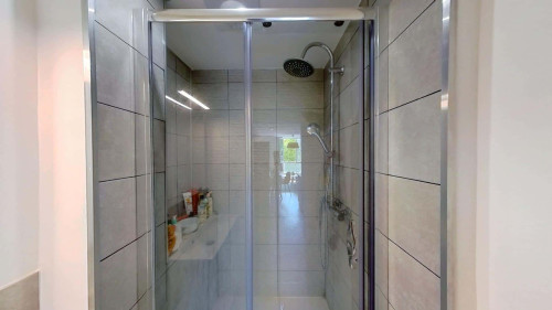 Room in Avenue de la Libération Charles de Gaulle, Le Bouscat for 75 m² with 5 bedrooms - Gallery - 12